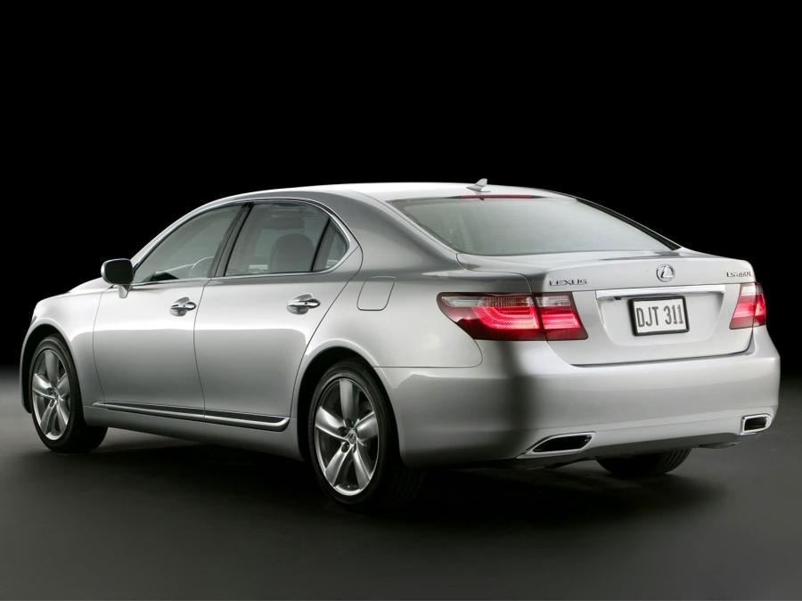  Lexus LS460 L 2007 года  (фото 21 из 22)